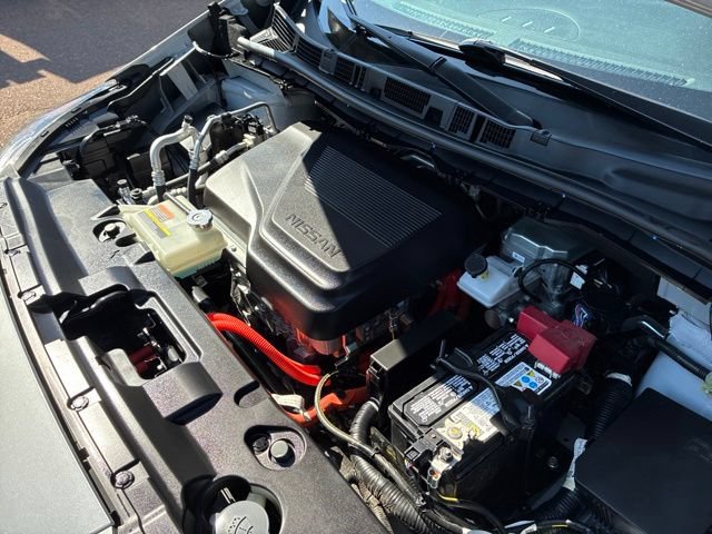 Certified 2025 Nissan Leaf SV Plus FWD image 18