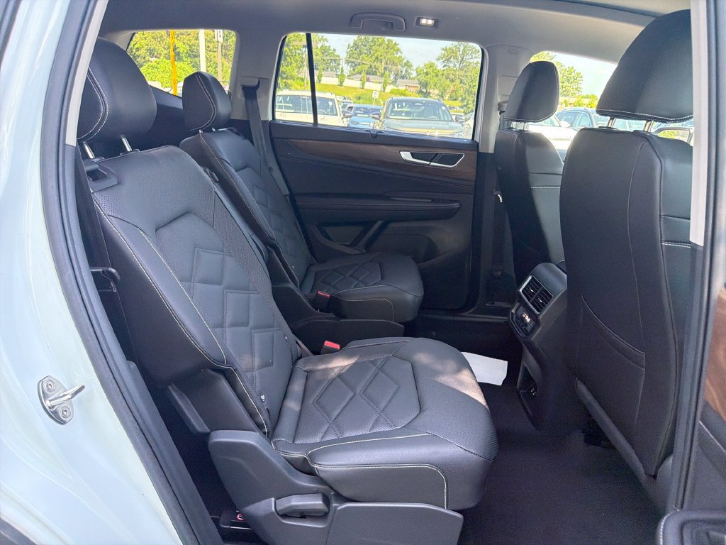 Used 2026 Volkswagen Atlas SE AWD/4WD image 31