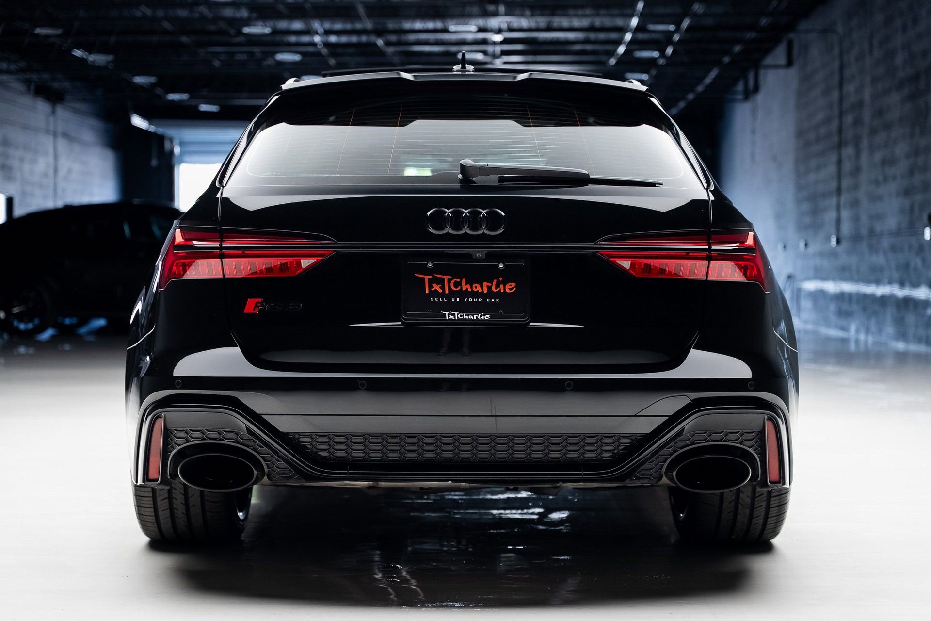 Used 2022 Audi RS 6 AWD/4WD image 24