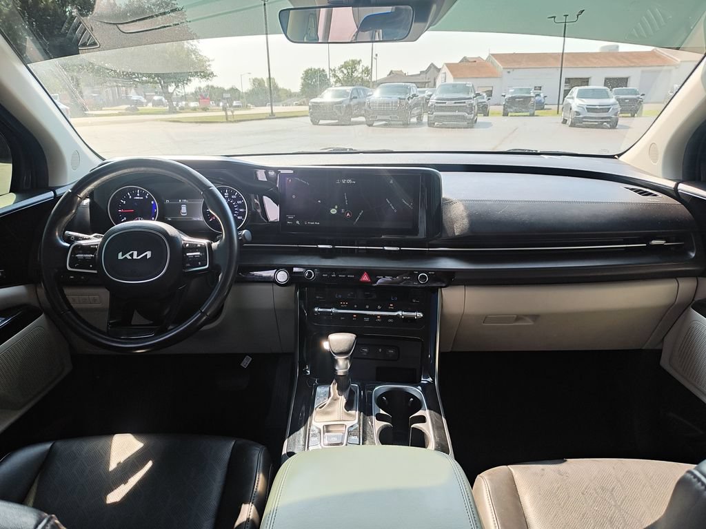 Used 2022 Kia Carnival SX FWD image 11
