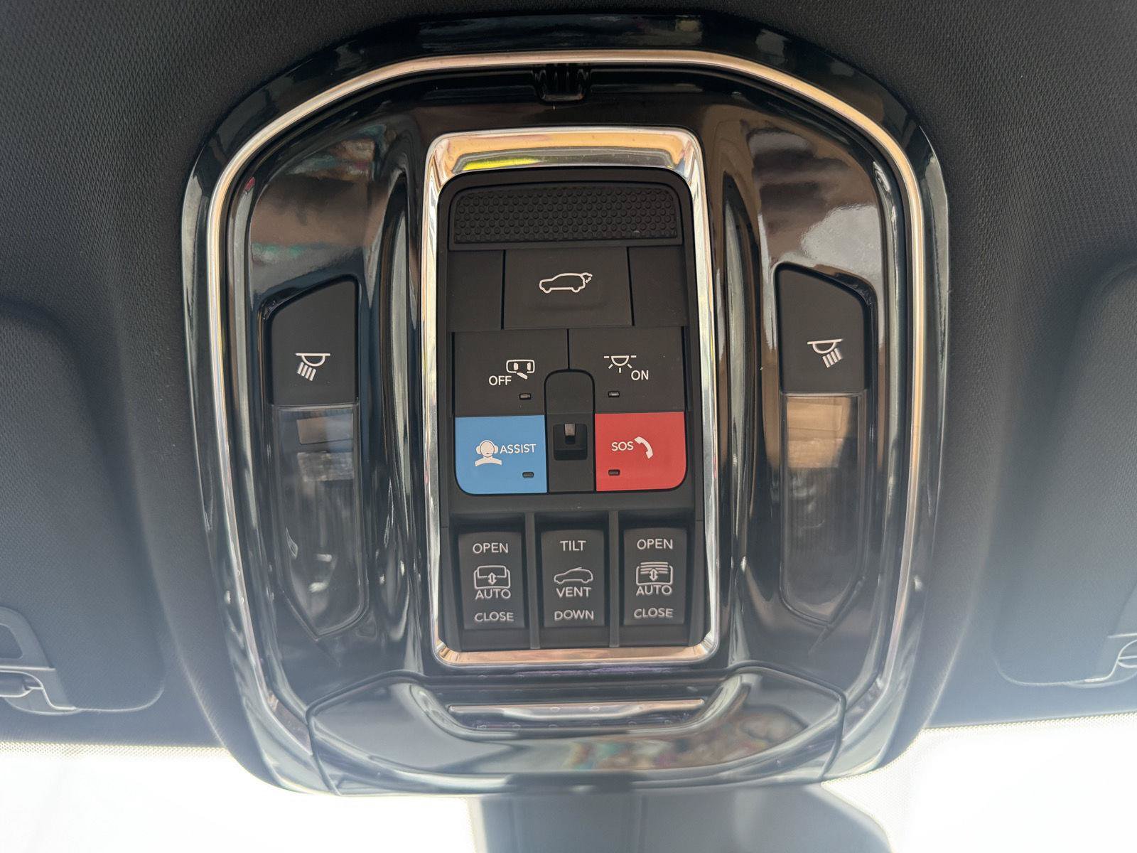 Used 2024 Jeep Grand Cherokee Summit AWD/4WD image 20