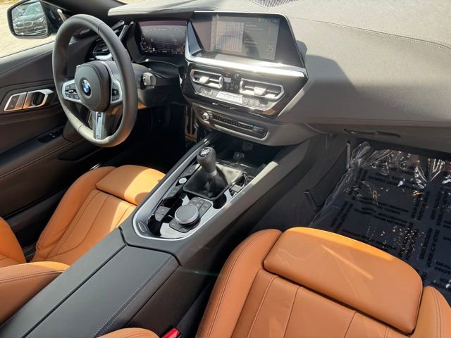 Used 2025 BMW Z4 M40i w/ Edition image 26
