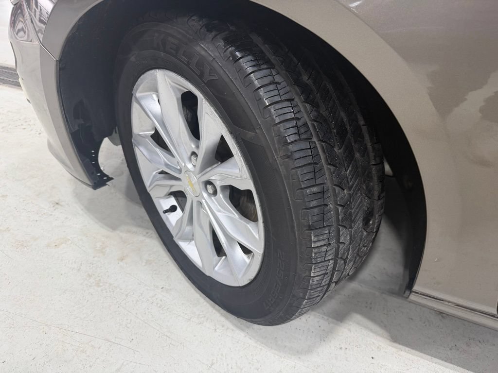 Used 2020 Chevrolet Malibu LT FWD image 9