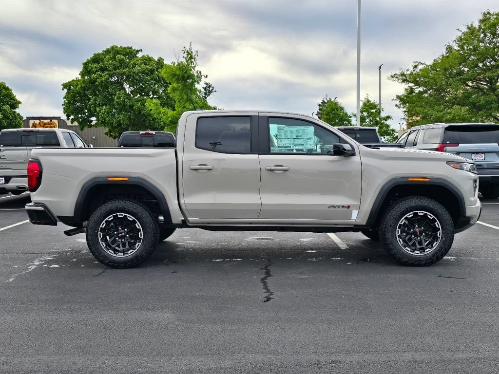 New 2026 GMC Canyon AT4 w/ AT4 Premium Package AWD/4WD image 7