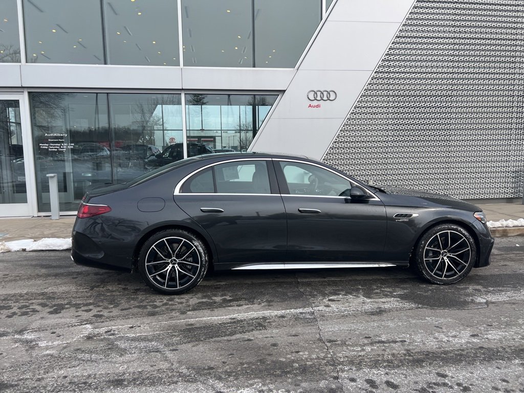 Used 2025 Mercedes-Benz E 53 AMG e 4MATIC Sedan image 18