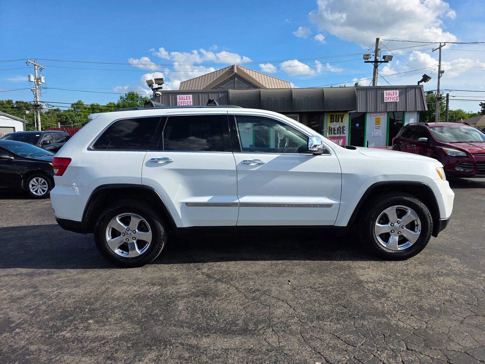 Used 2013 Jeep Grand Cherokee Limited w/ Luxury Group II AWD/4WD image 25