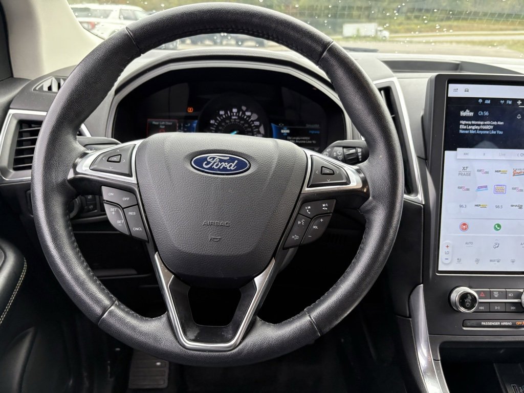 Used 2024 Ford Edge Titanium image 30