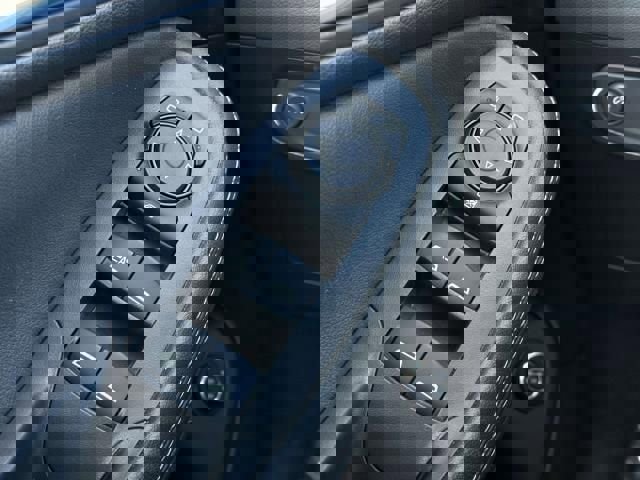 Used 2023 Buick Encore GX Select image 16