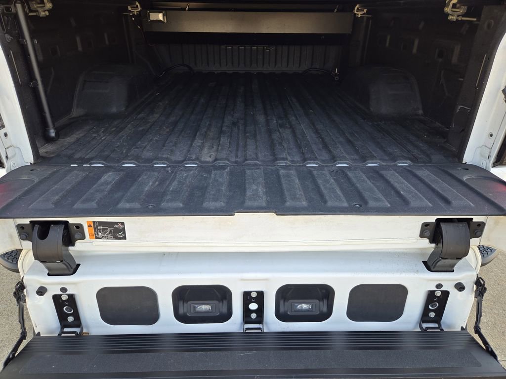 Used 2024 GMC Sierra 2500 AT4 w/ AT4 Premium Plus Package image 32