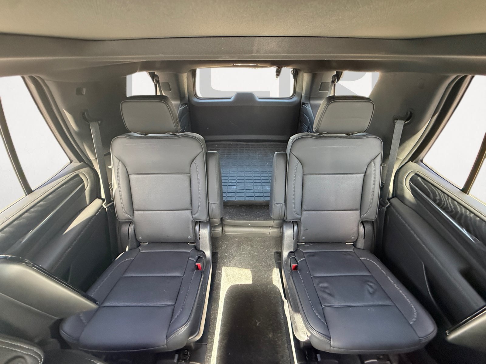 Used 2021 GMC Yukon Denali w/ Denali Ultimate Package AWD/4WD image 17