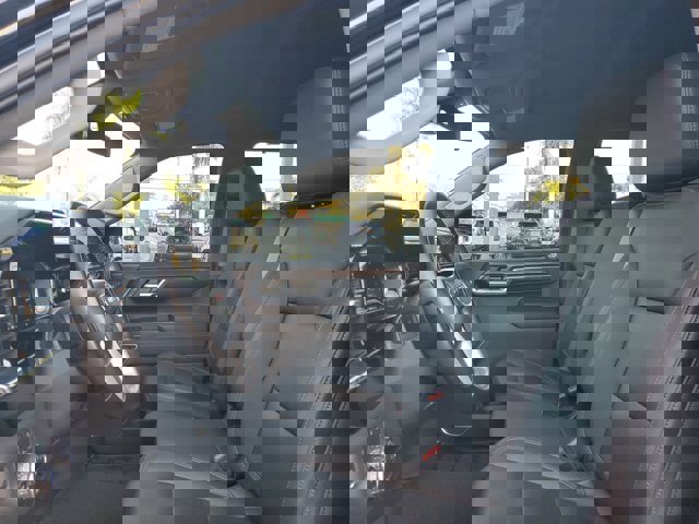 Used 2024 GMC Sierra 1500 SLT image 13