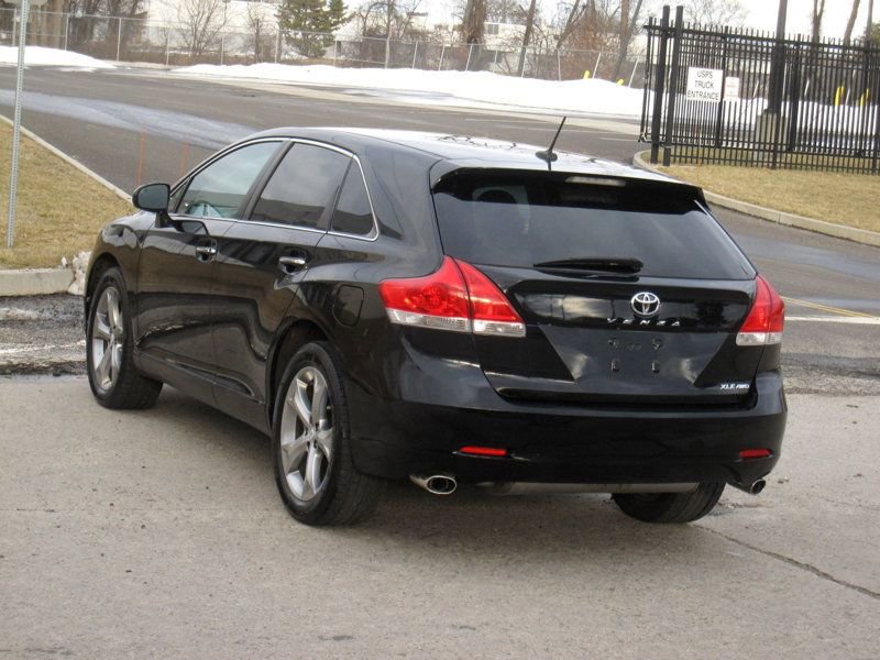 Used 2012 Toyota Venza XLE AWD/4WD image 12