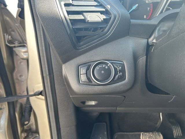 Used 2017 Ford Escape SE w/ Equipment Group 201A image 18