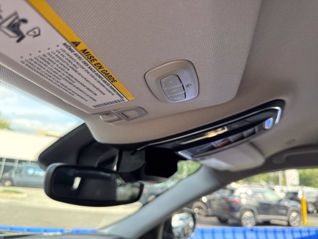 Used 2023 Jeep Grand Cherokee Limited AWD/4WD image 40