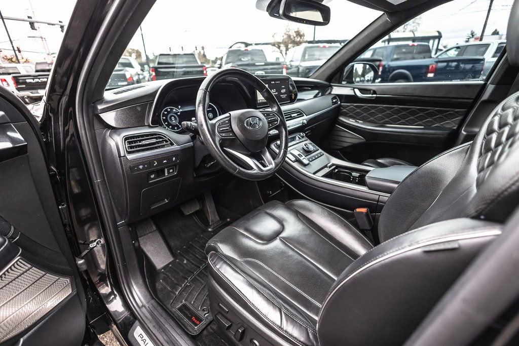 Used 2021 Hyundai Palisade Calligraphy w/ Cargo Package image 25