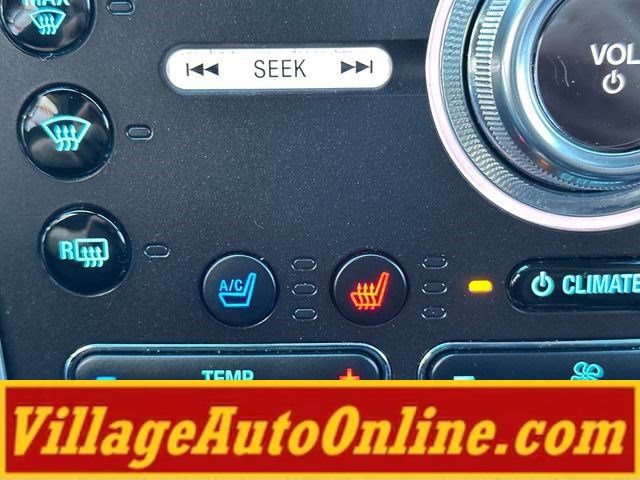 Used 2017 Ford Explorer Limited w/ Equipment Group 301A AWD/4WD image 26
