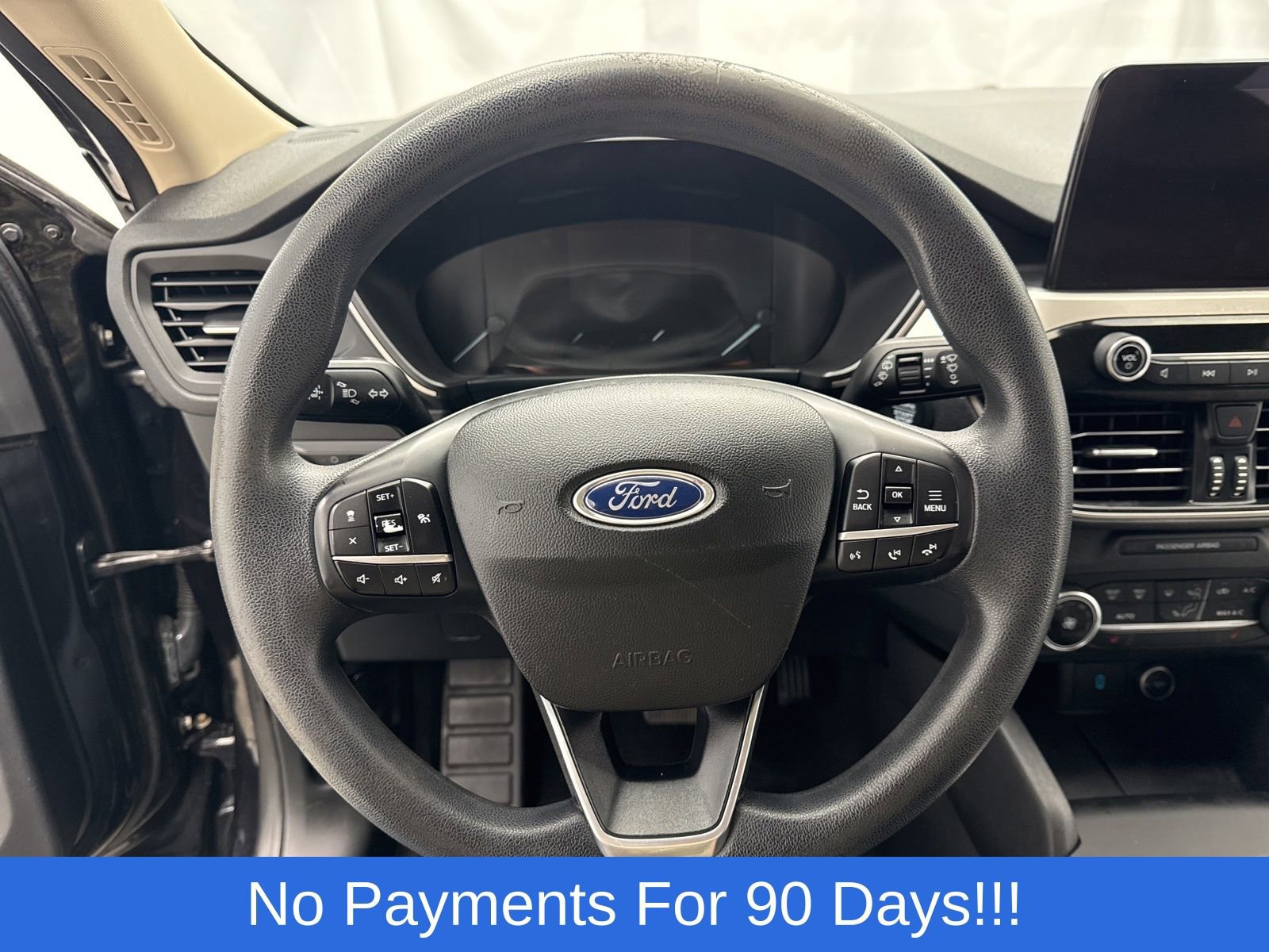 Used 2020 Ford Escape SE image 16