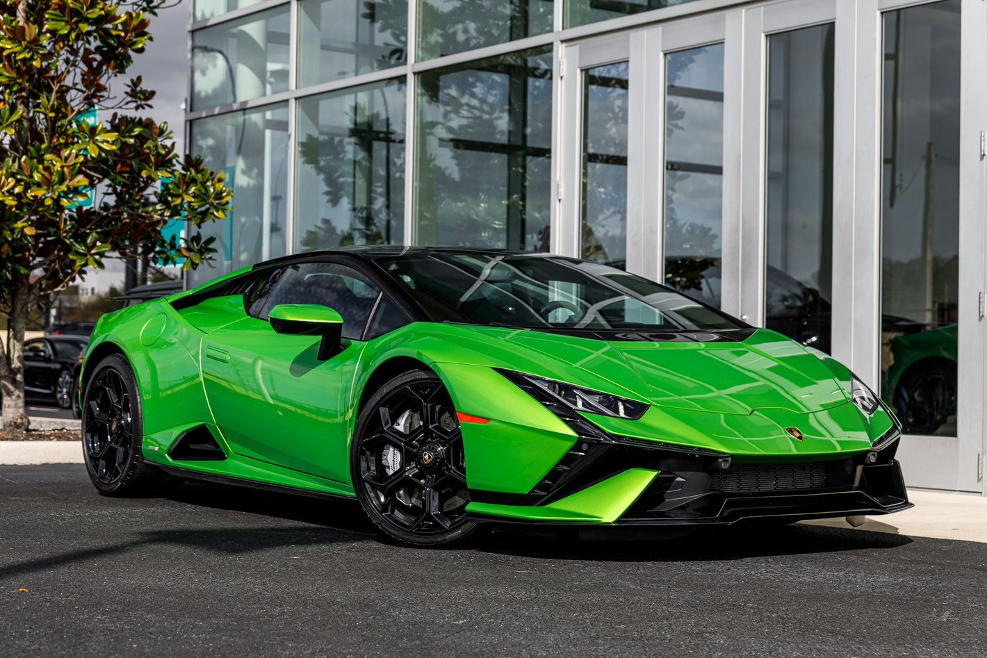 Used 2023 Lamborghini Huracan Tecnica image 28
