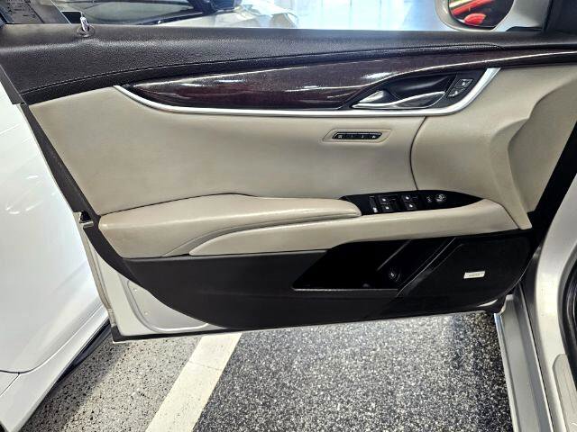 Used 2013 Cadillac XTS Luxury w/ Driver Awareness Package image 23