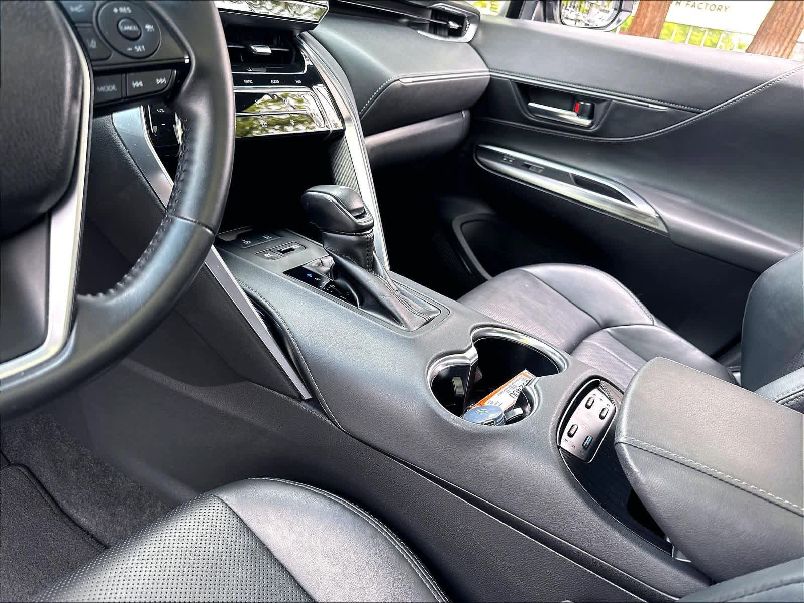 Used 2021 Toyota Venza Limited w/ Carpet Mat Package (TMS) AWD/4WD image 20