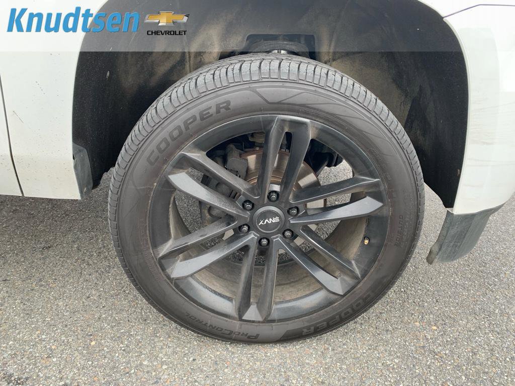 Used 2020 Chevrolet Suburban Premier image 20