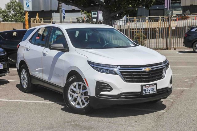 Used 2023 Chevrolet Equinox LS FWD image 2