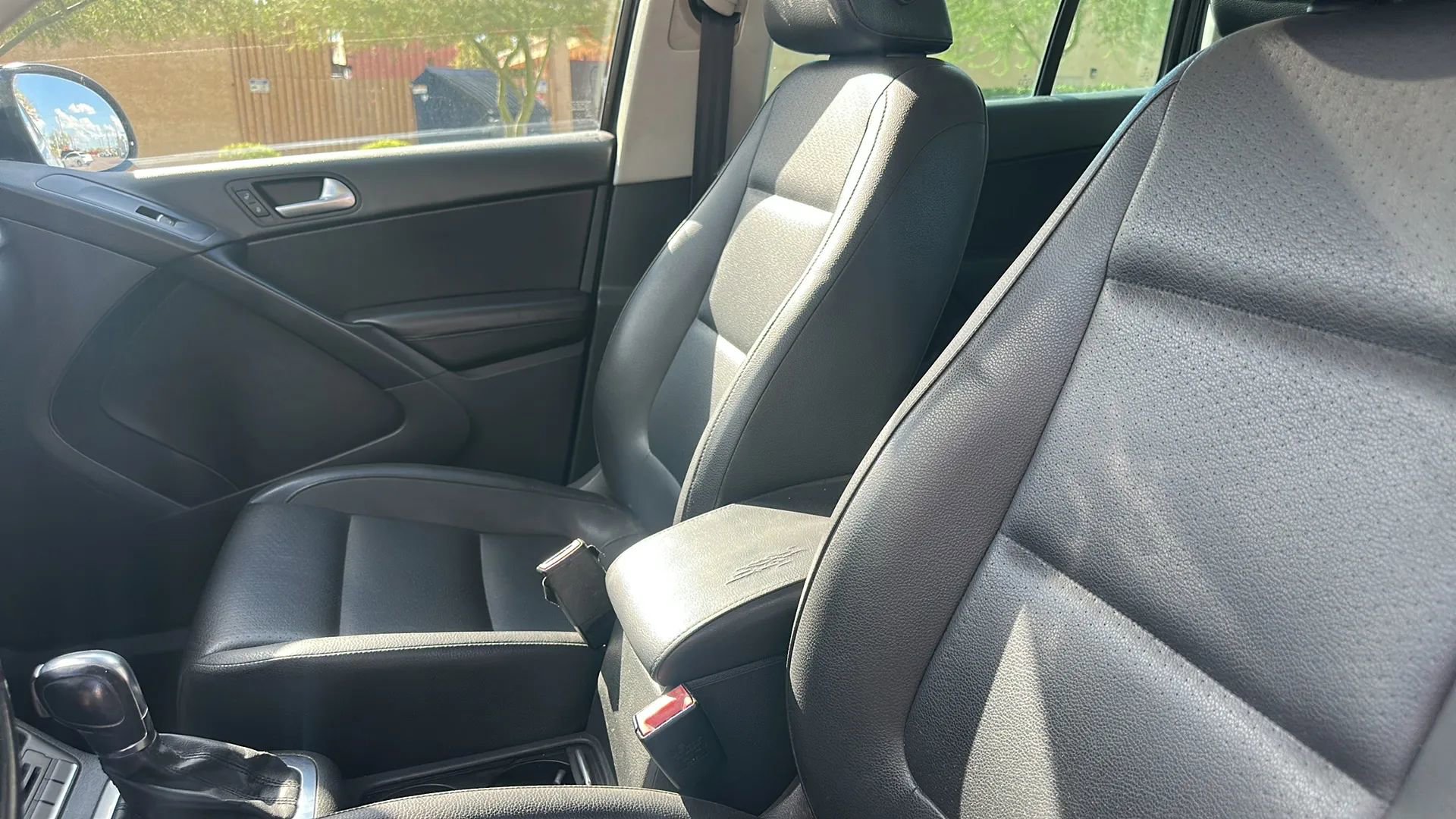 Used 2013 Volkswagen Tiguan SE FWD image 7