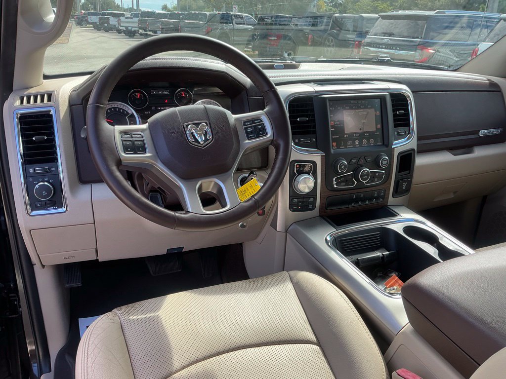Used 2017 RAM 1500 Laramie AWD/4WD image 31