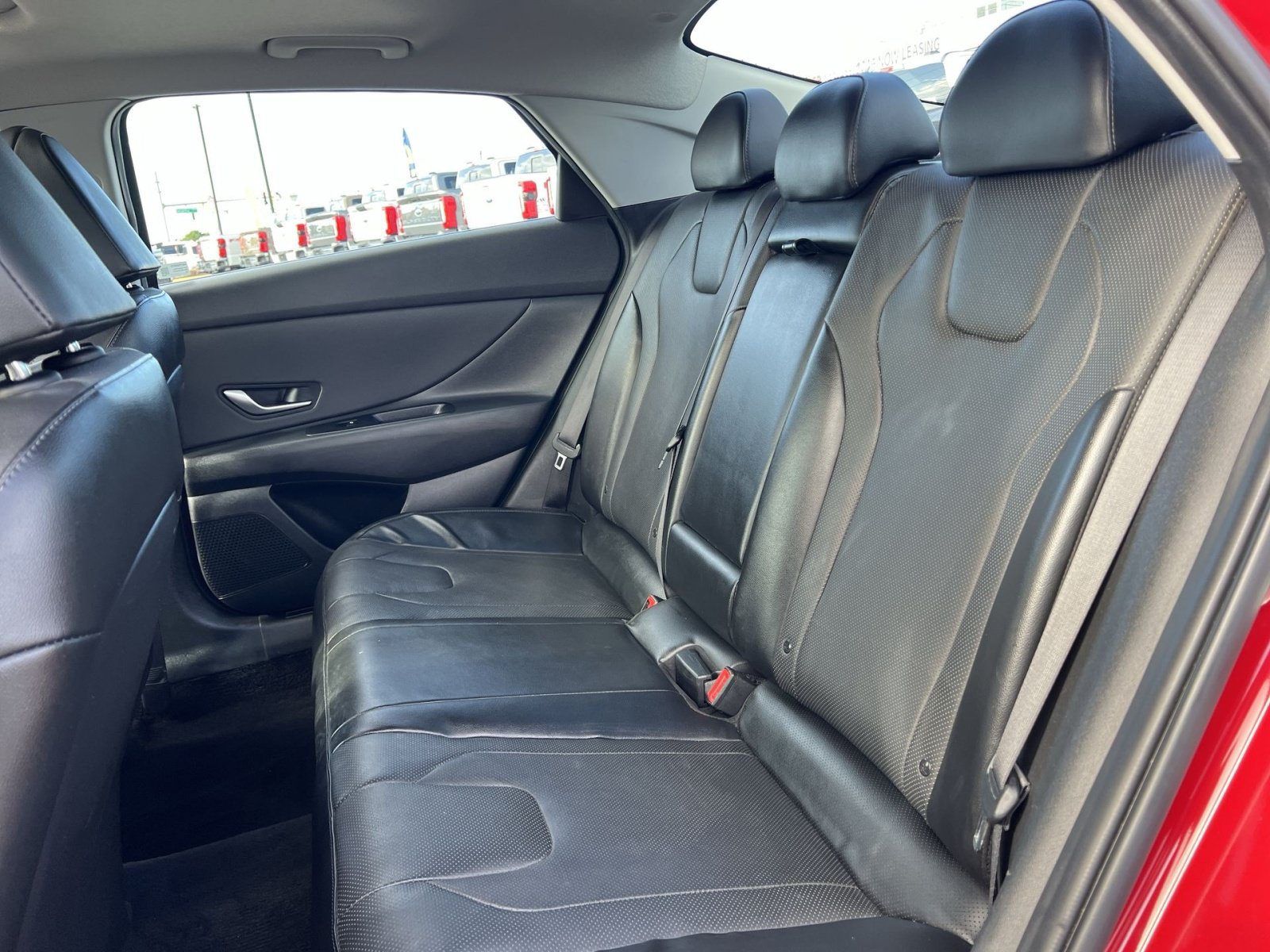 Used 2023 Hyundai Elantra Limited FWD image 33