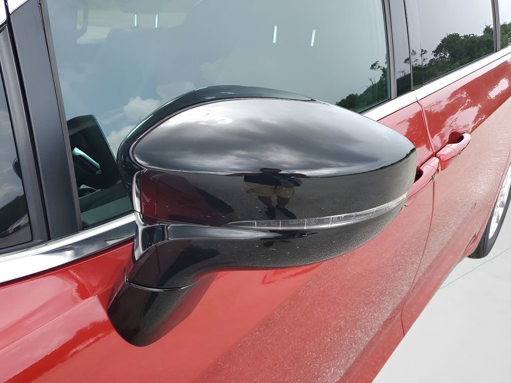 New 2026 Chrysler Voyager LX image 21