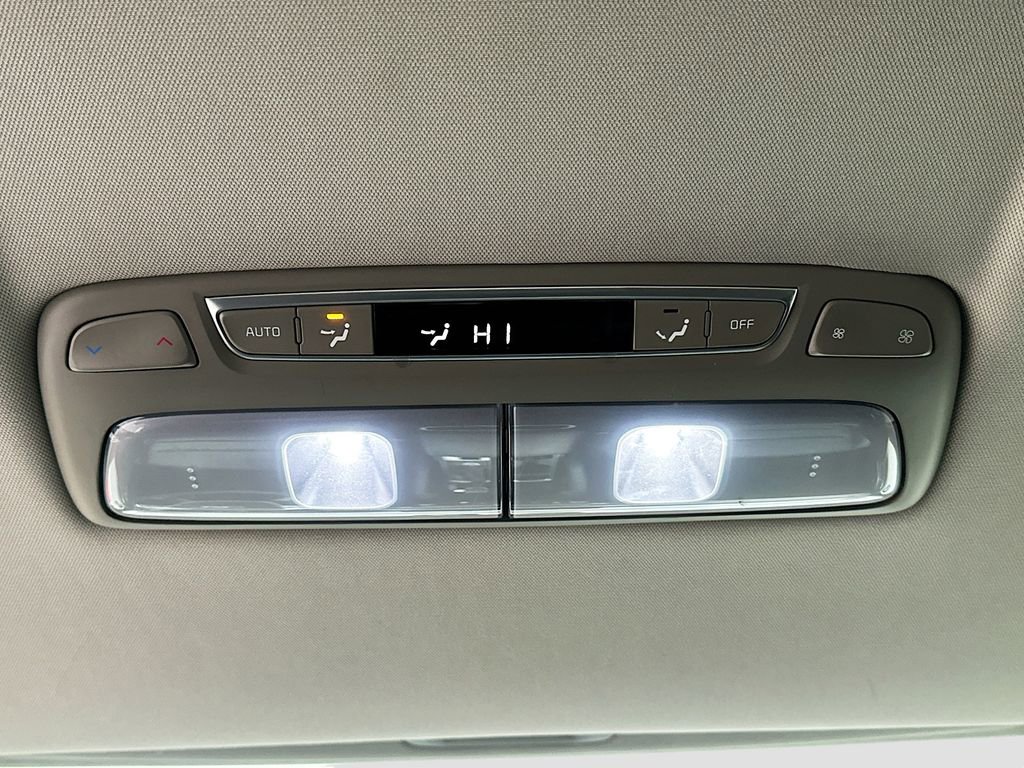 Used 2022 Kia Telluride S AWD/4WD image 28