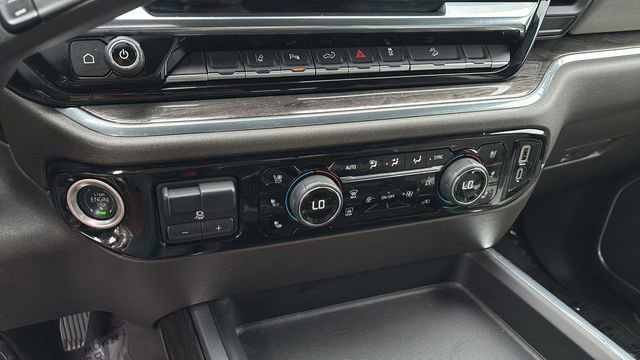 Used 2025 Chevrolet Silverado 2500 LTZ w/ LTZ Plus Package AWD/4WD image 31
