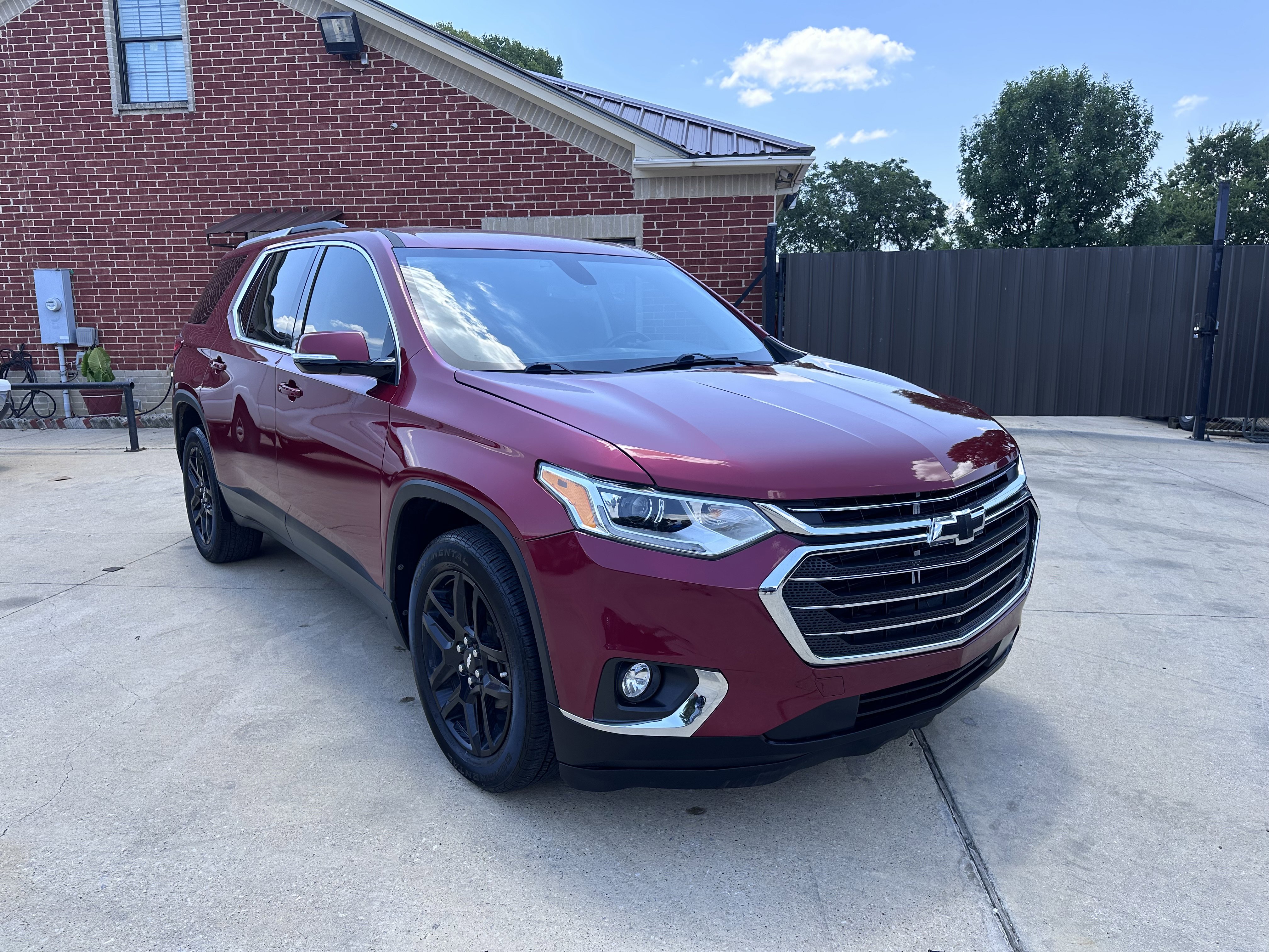 Used 2018 Chevrolet Traverse LT