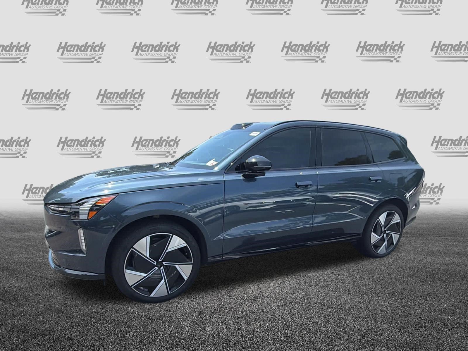 Used 2025 Volvo EX90 Ultra AWD/4WD image 8