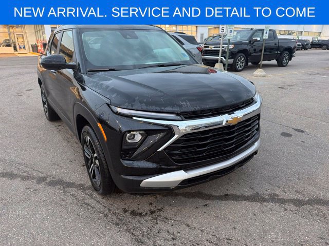 Used 2025 Chevrolet TrailBlazer LT w/ LT Cold Weather Package AWD/4WD image 6
