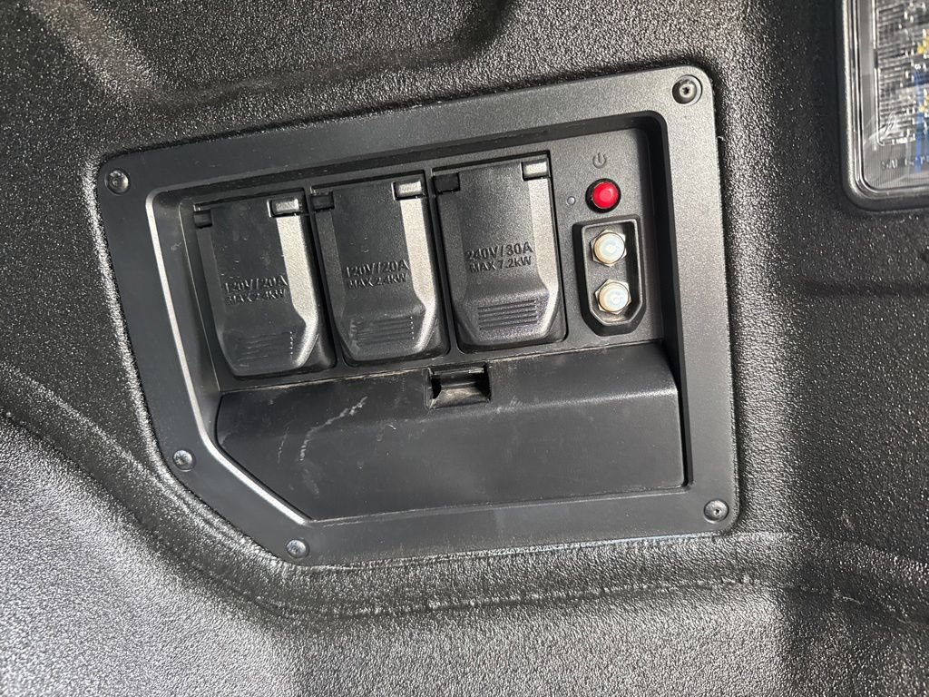 Used 2026 Chevrolet Silverado EV Trail Boss AWD/4WD image 41