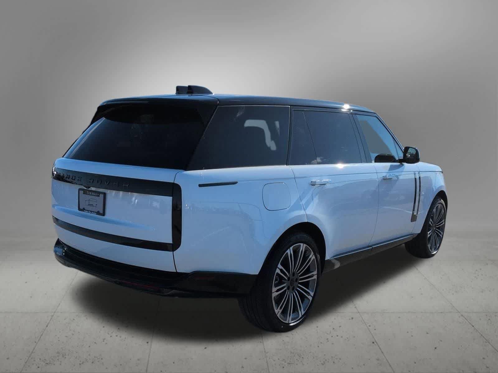 New 2026 Land Rover Range Rover Long Wheelbase SE AWD/4WD image 6