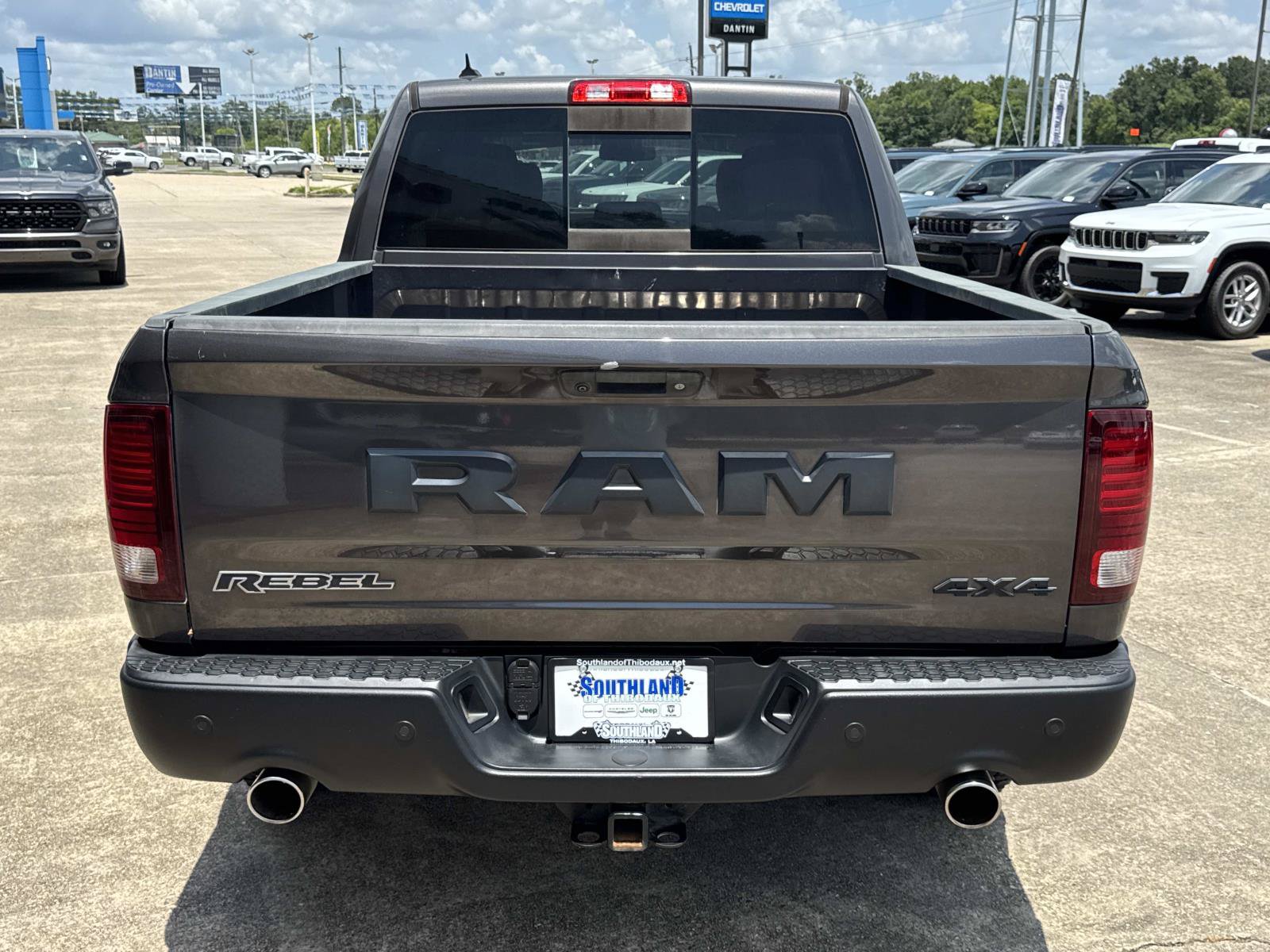 Used 2018 RAM 1500 Rebel w/ Ram 1500 Black Rebel Group AWD/4WD image 6