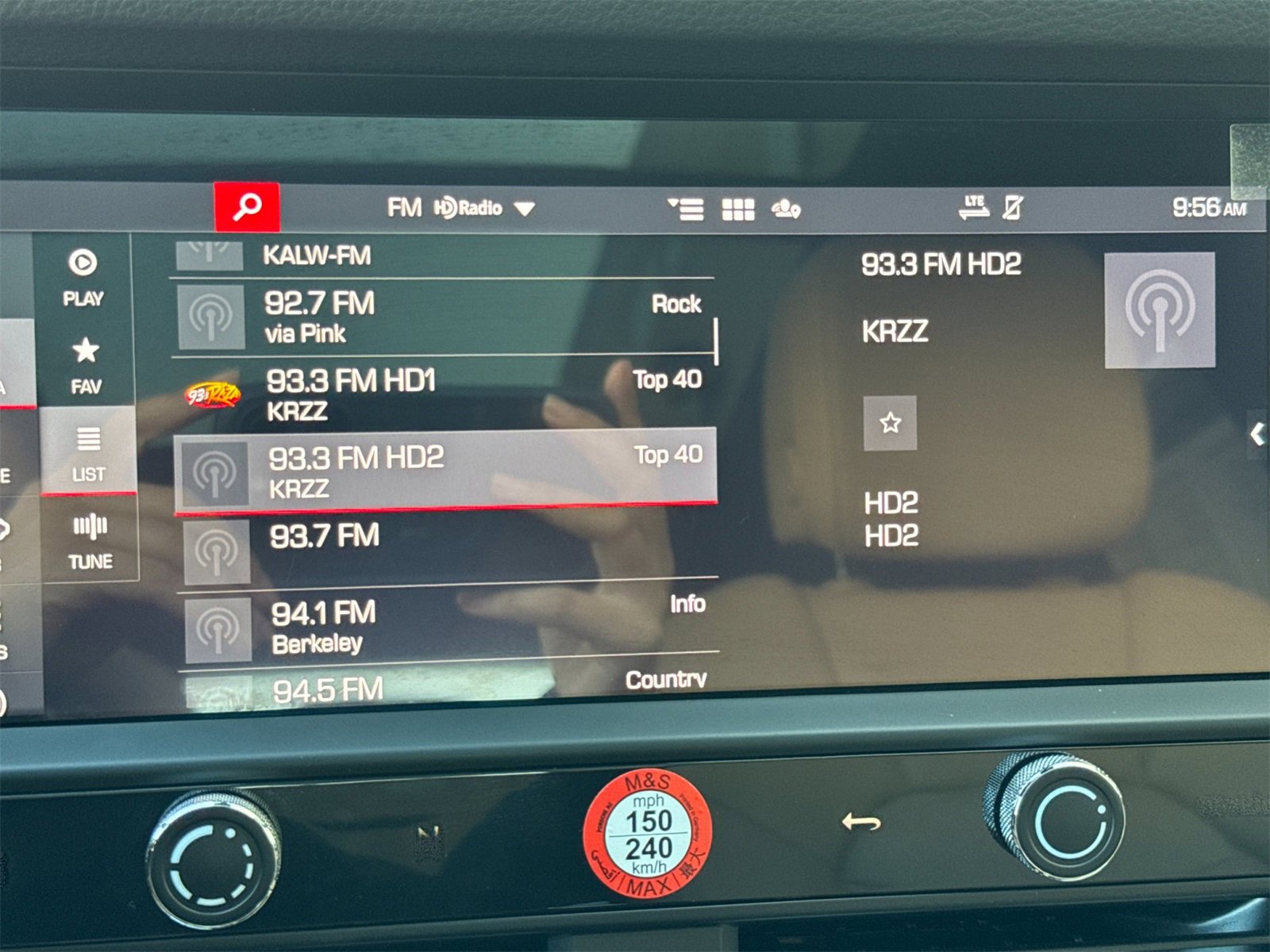 Used 2025 Porsche Macan image 21