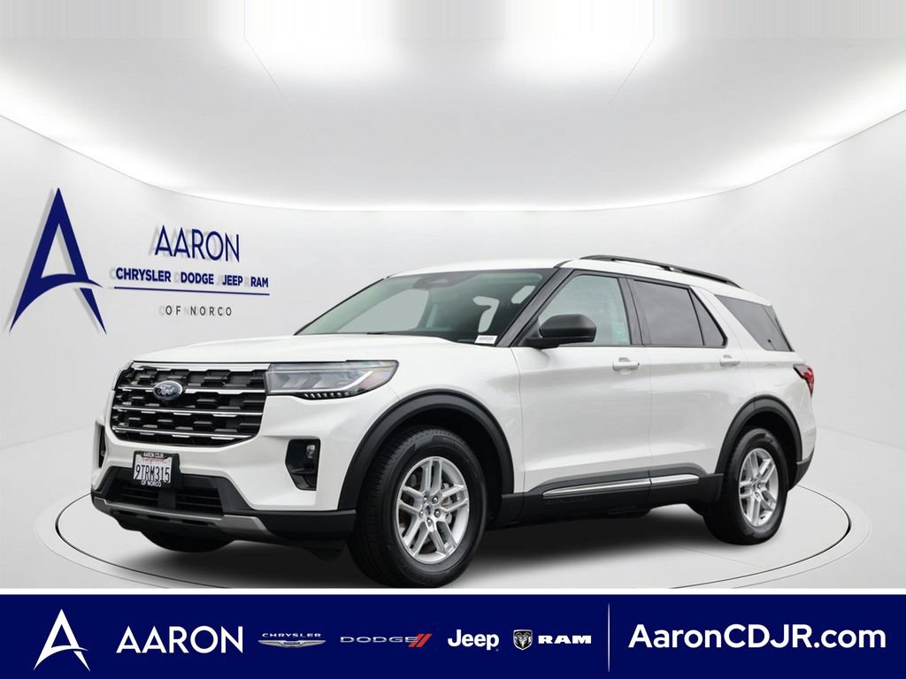 Used 2025 Ford Explorer Active w/ Active Comfort Package RWD image 1
