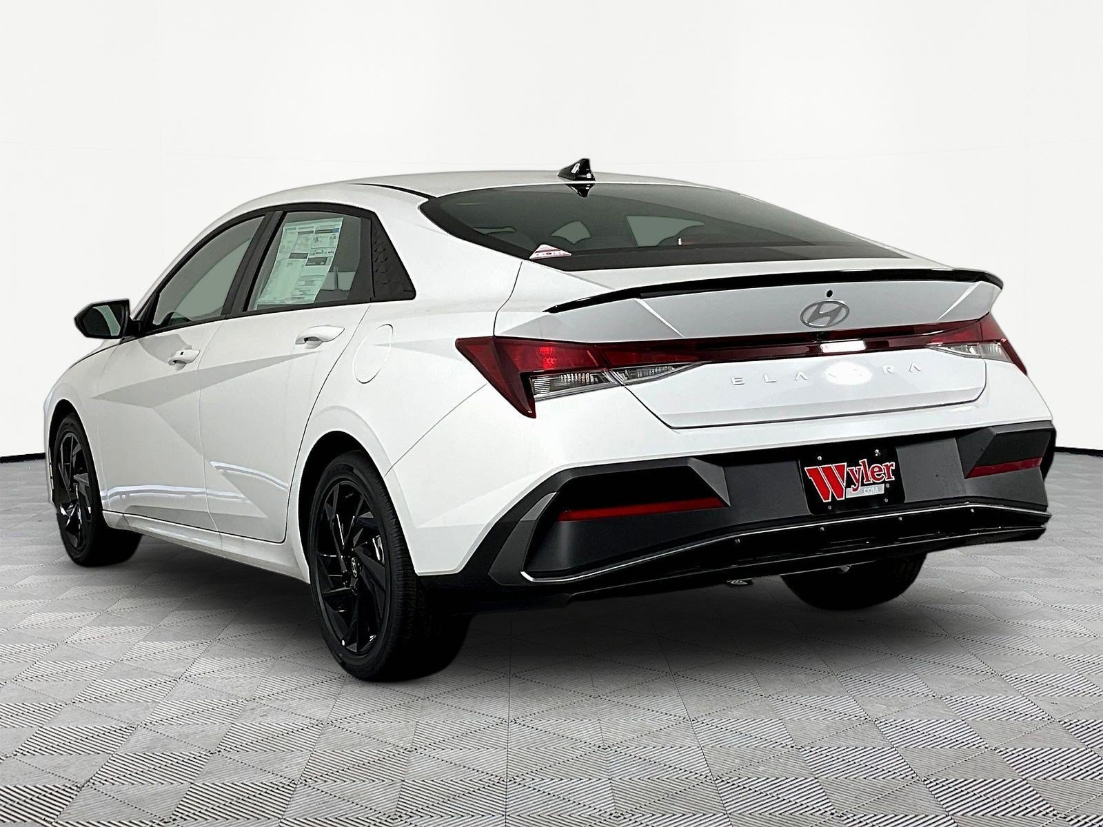 New 2026 Hyundai Elantra SEL Sport FWD image 4