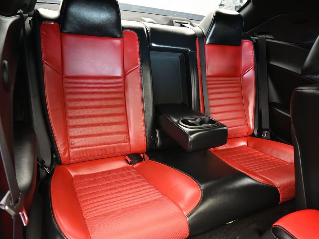 Used 2015 Dodge Challenger R/T Plus image 44
