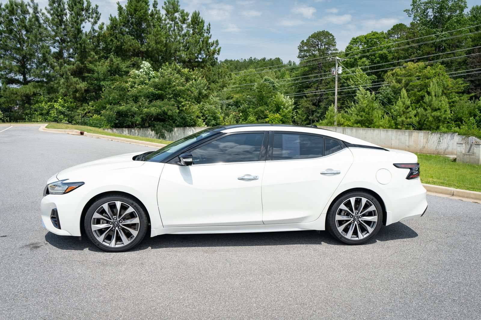 Used 2023 Nissan Maxima Platinum w/ Sport Mat Group FWD image 5