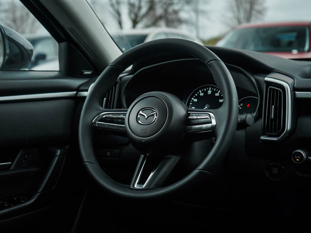 Used 2025 MAZDA CX-50 AWD 2.5 S w/ Premium Package image 16