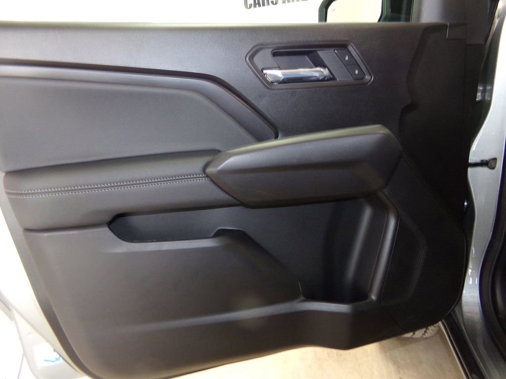 New 2025 GMC Canyon Elevation w/ Convenience Package image 15