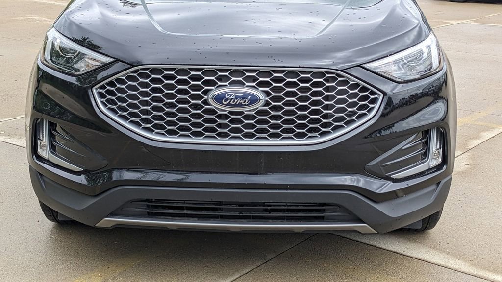 Used 2024 Ford Edge SEL w/ Convenience Package AWD/4WD image 9