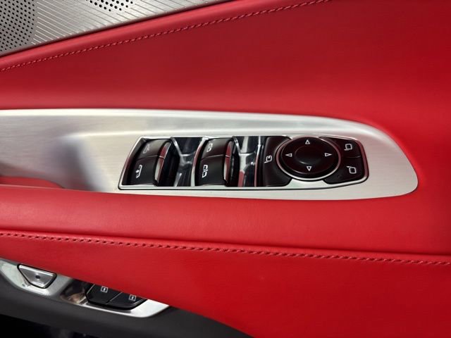 Used 2022 Chevrolet Corvette Stingray Premium Conv w/ Z51 Performance Package RWD image 21