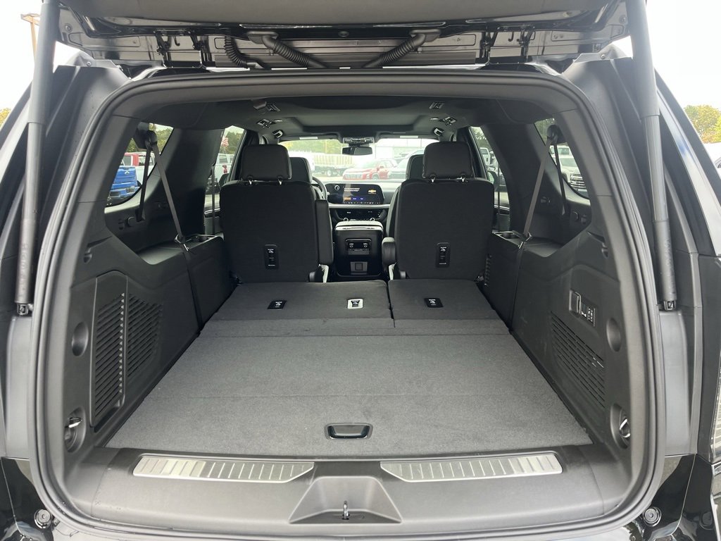 New 2026 Chevrolet Suburban Premier w/ Sun And Tow Package image 6