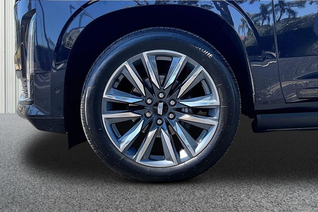 Used 2023 Cadillac Escalade ESV Sport w/ Touring Package AWD/4WD image 30