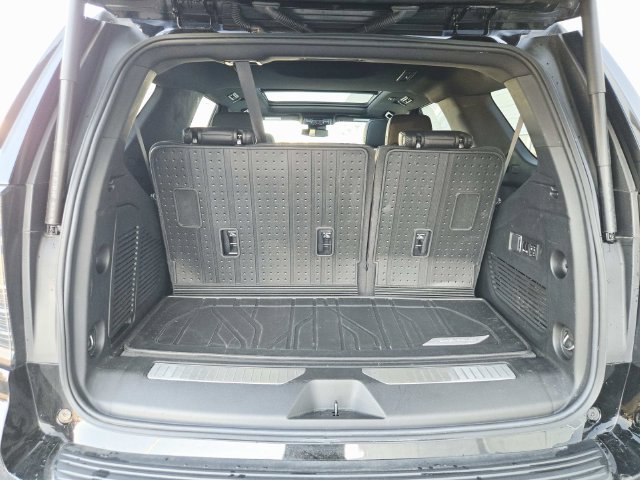Used 2025 Chevrolet Tahoe RST w/ Comfort Package AWD/4WD image 12